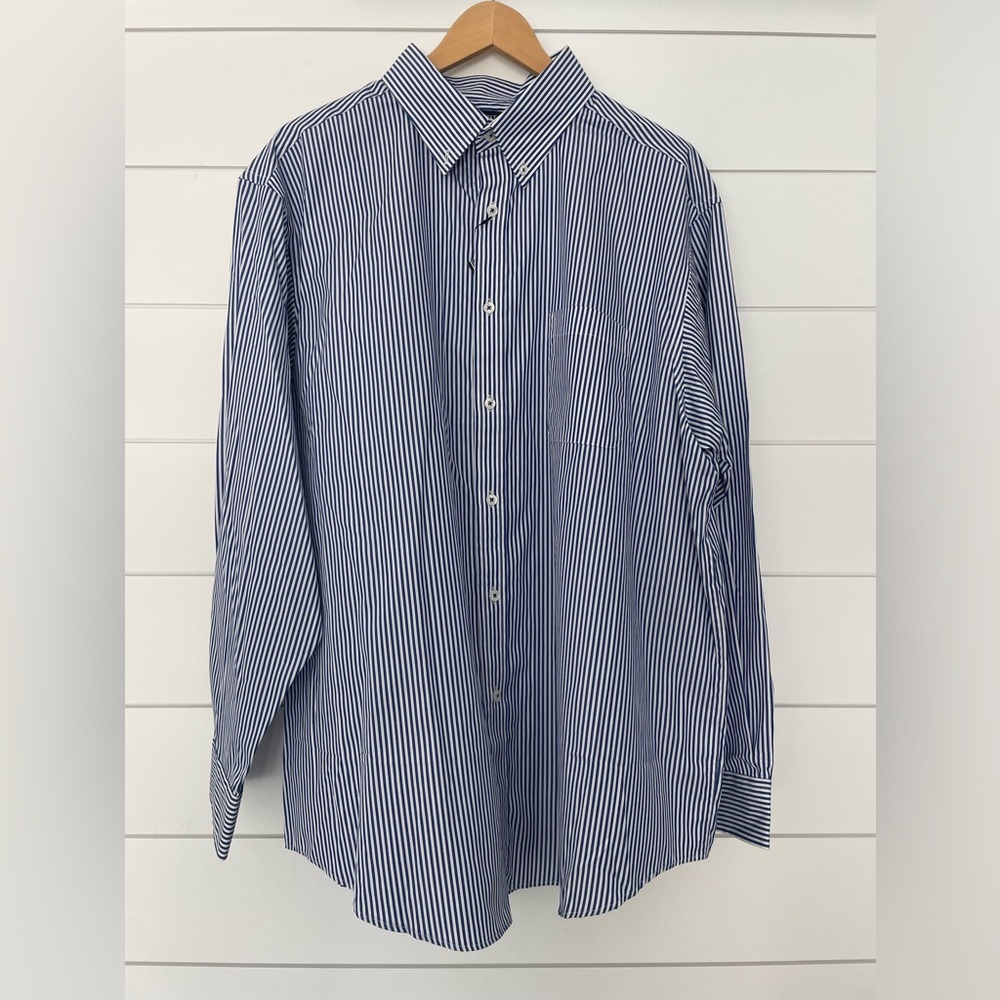 Roundtree & Yorke Luxury Cotton Men’s Long Sleeve Blue/White Striped Button Down